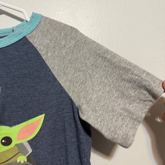 Star Wars The Mandalorian Child Graphic T-Shirt For Kids Raglan Sleeve Grey Blue - Picture 4 of 5